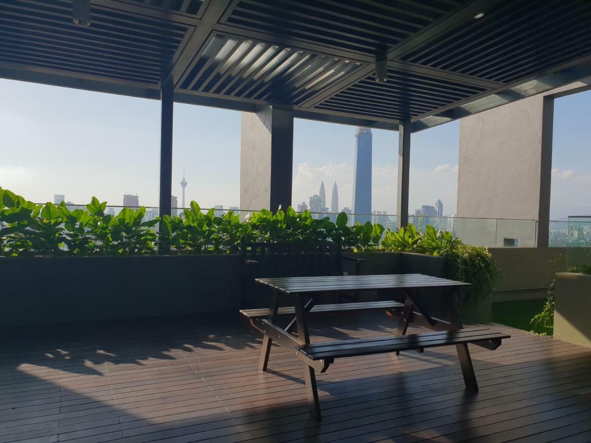 Sunway Velocity V Residence Suites Kuala Lumpur Bagian luar foto